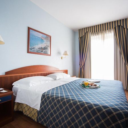 Hotel Levante Fossacesia Buitenkant foto