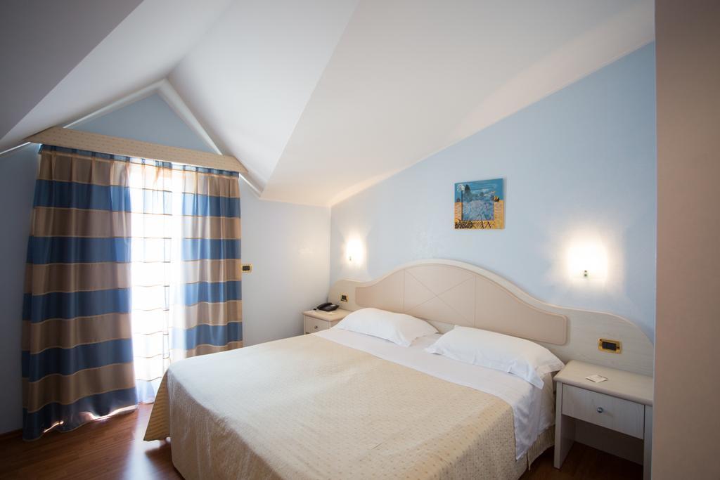 Hotel Levante Fossacesia Buitenkant foto