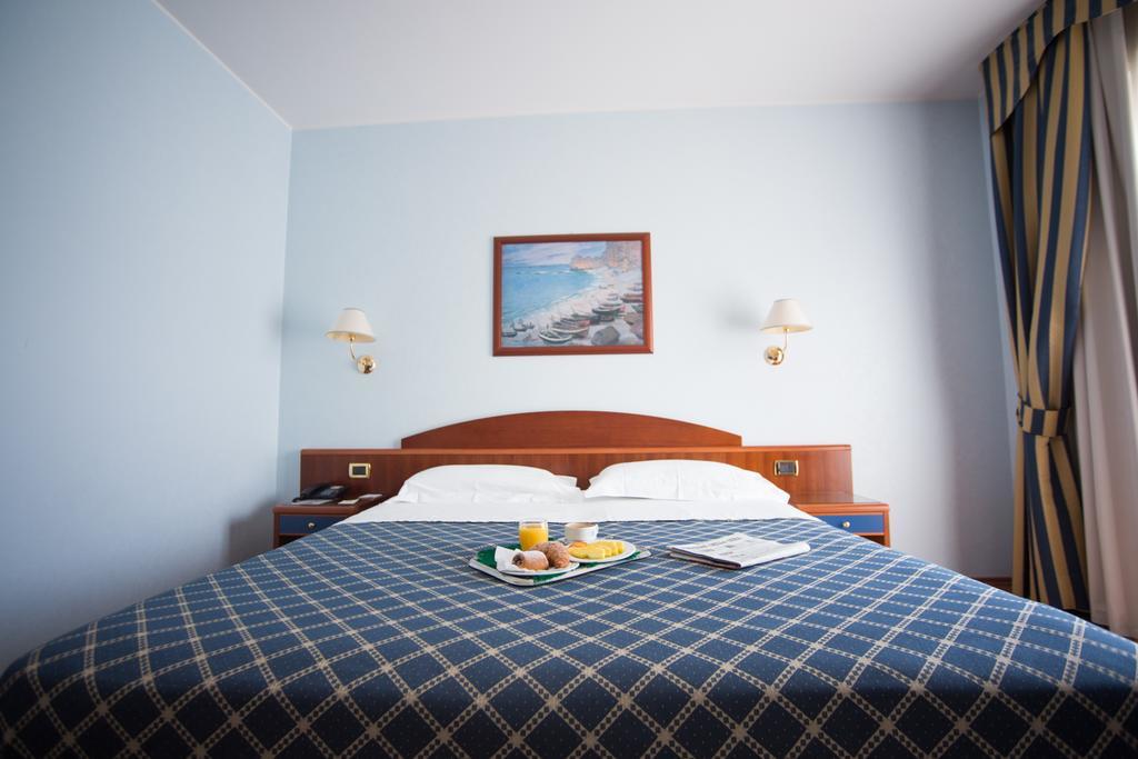 Hotel Levante Fossacesia Buitenkant foto