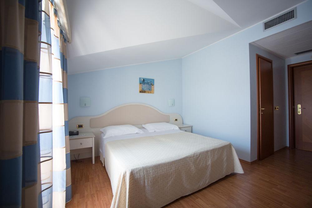 Hotel Levante Fossacesia Buitenkant foto