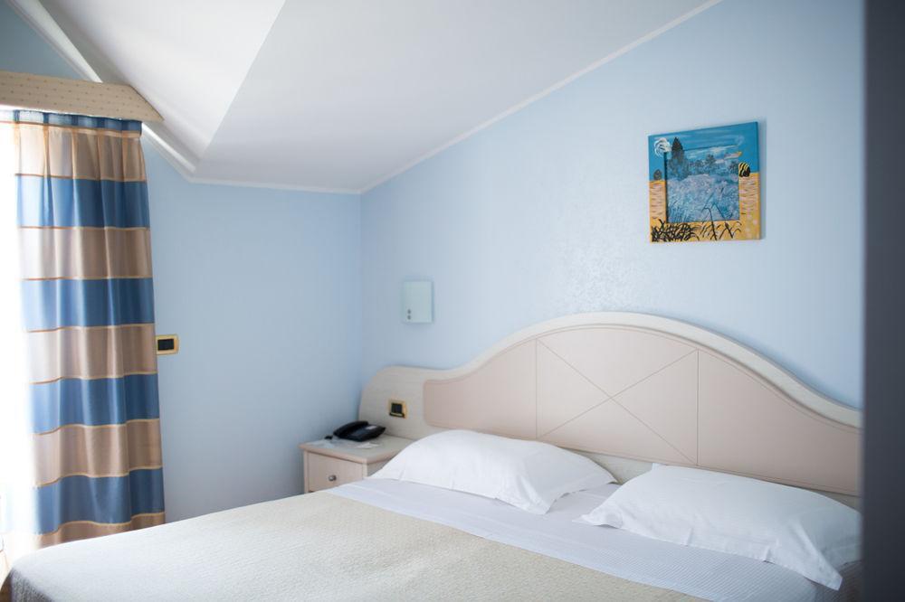 Hotel Levante Fossacesia Buitenkant foto
