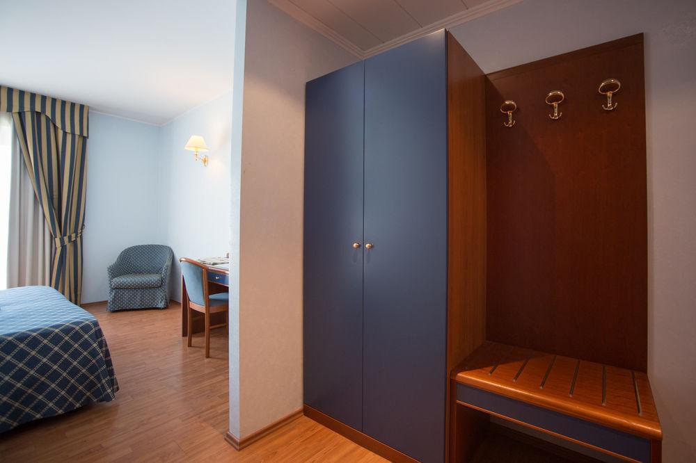 Hotel Levante Fossacesia Buitenkant foto