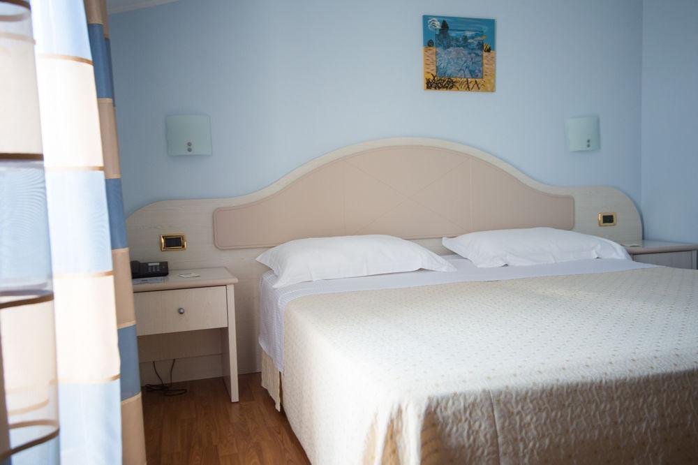 Hotel Levante Fossacesia Buitenkant foto