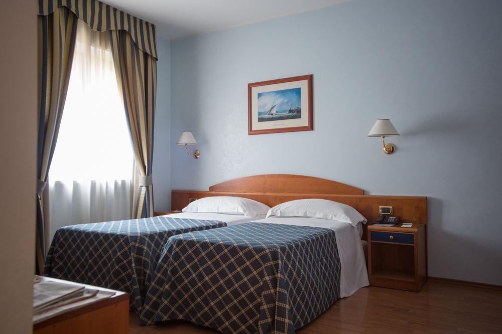 Hotel Levante Fossacesia Buitenkant foto