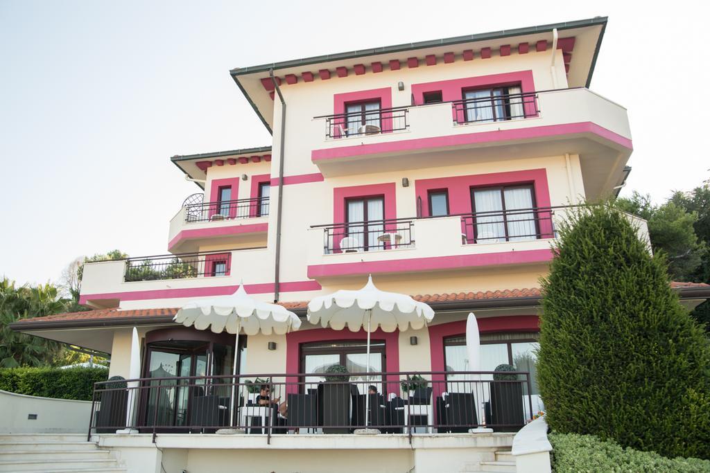 Hotel Levante Fossacesia Buitenkant foto